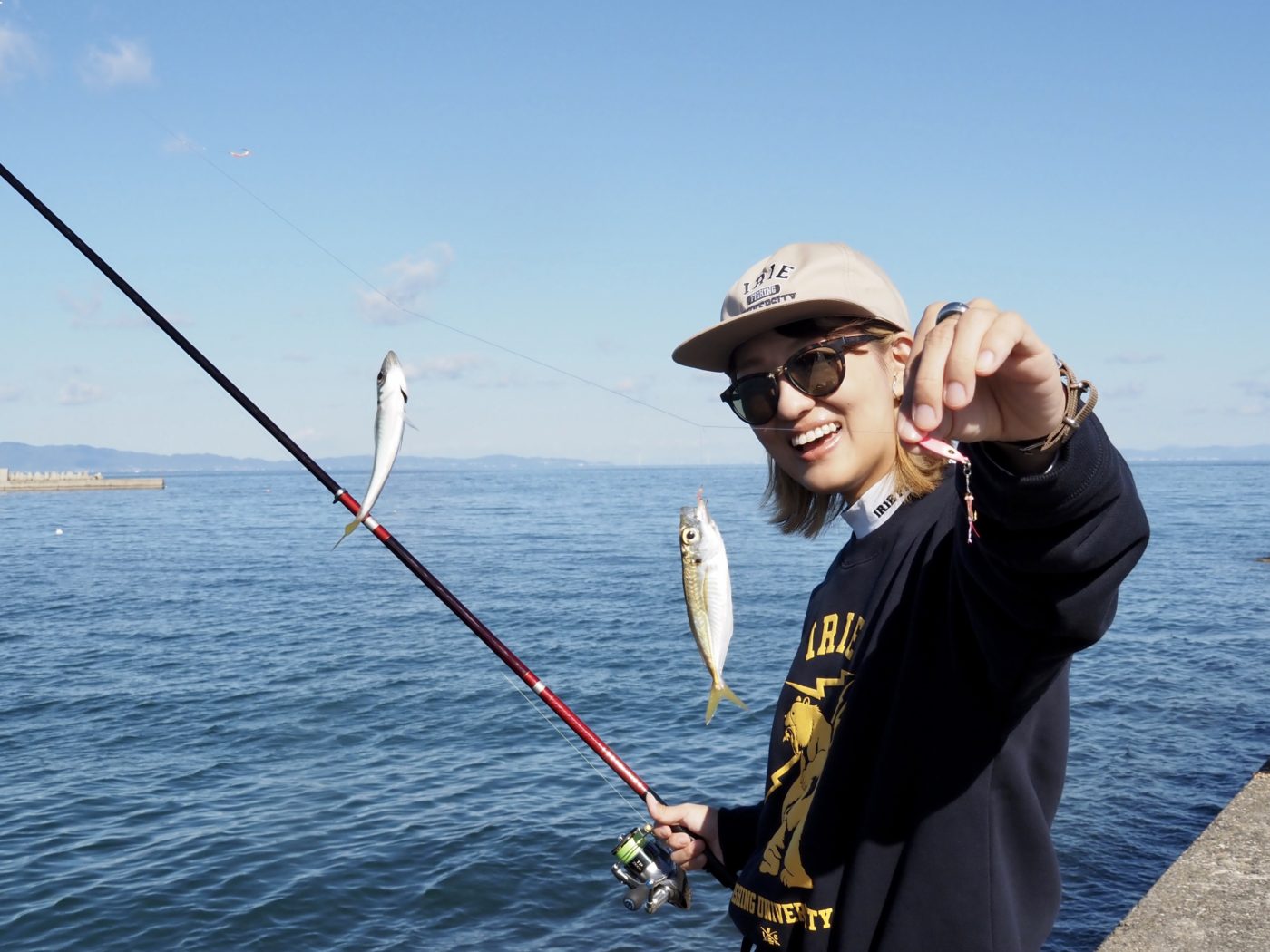 堤防サビキ釣りで小アジが入れ食い！